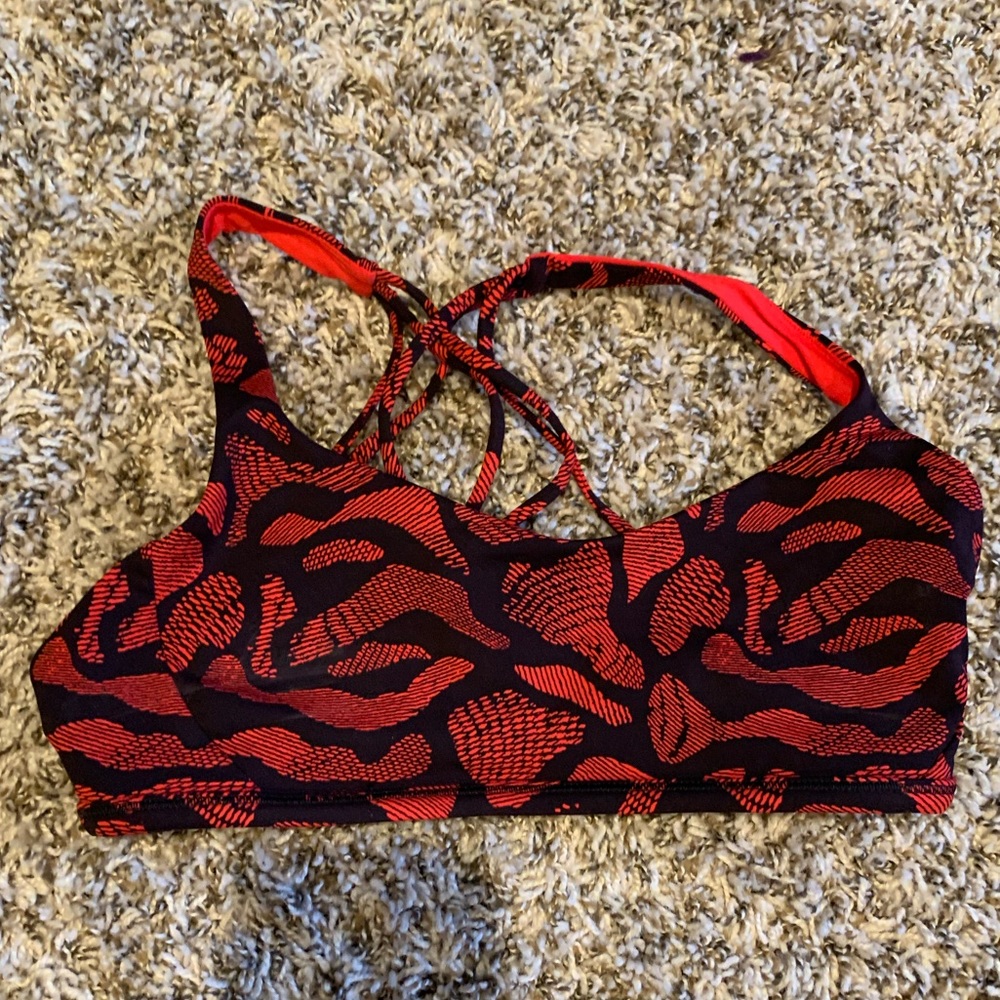 Lululemon free to be bra